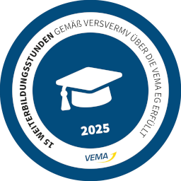 Siegel 2025: 15 Weiterbildungsstunden gemäß VersVermV über die VEMA EG erfüllt
